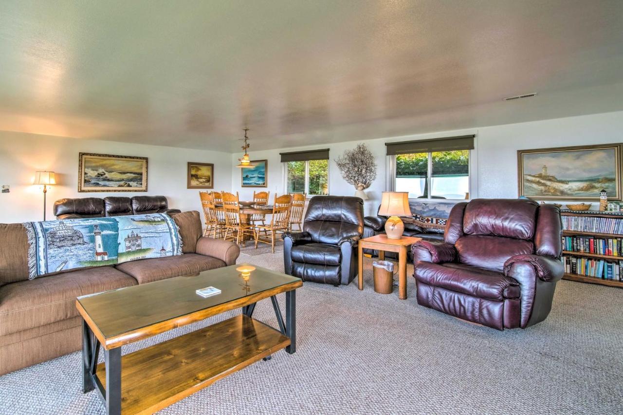 Cliffside Lighthouse Beach Home With Ocean View คูสเบย์ ภายนอก รูปภาพ